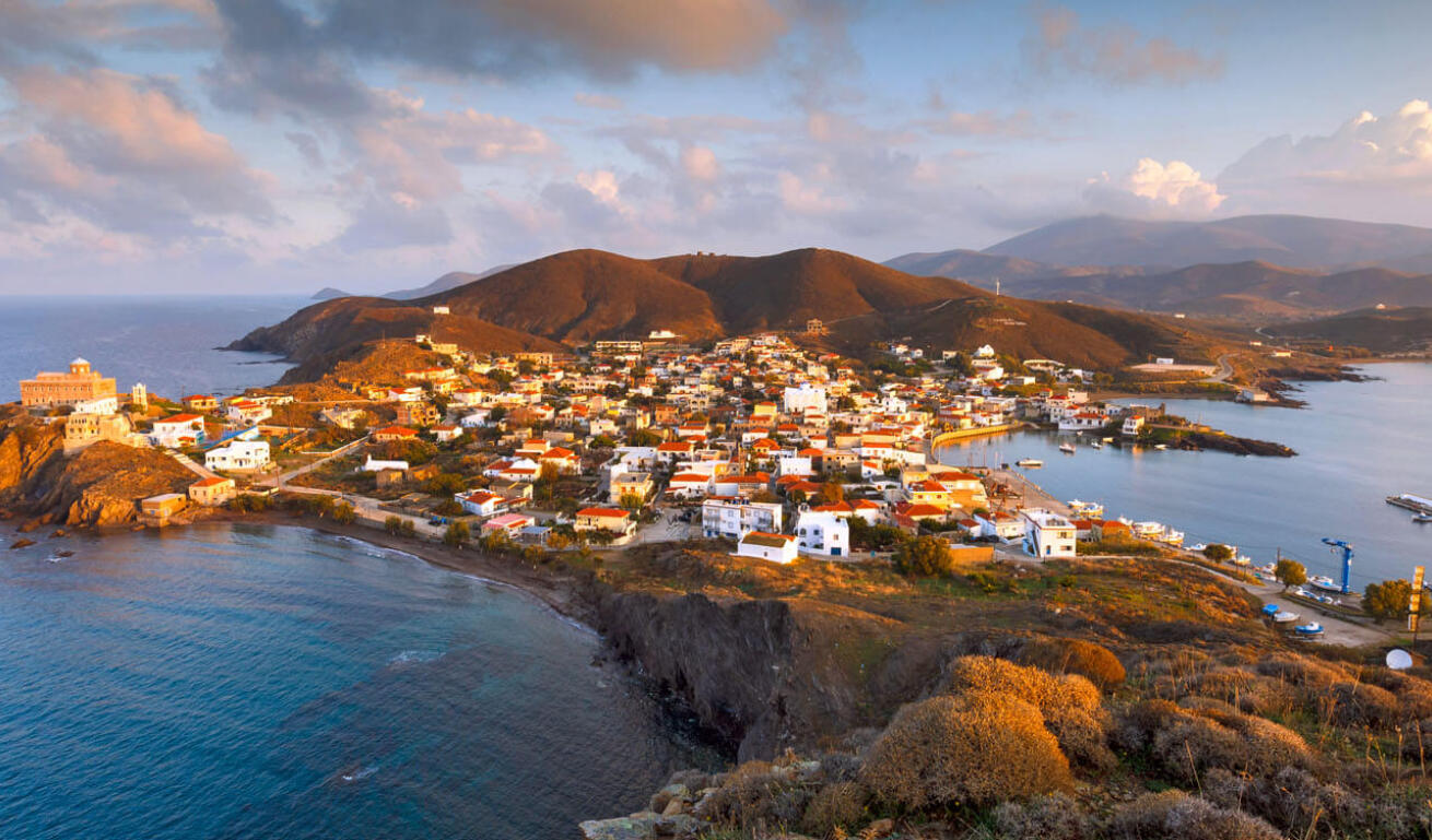 Panoramic view of the island overlooking the traditional houses and the port