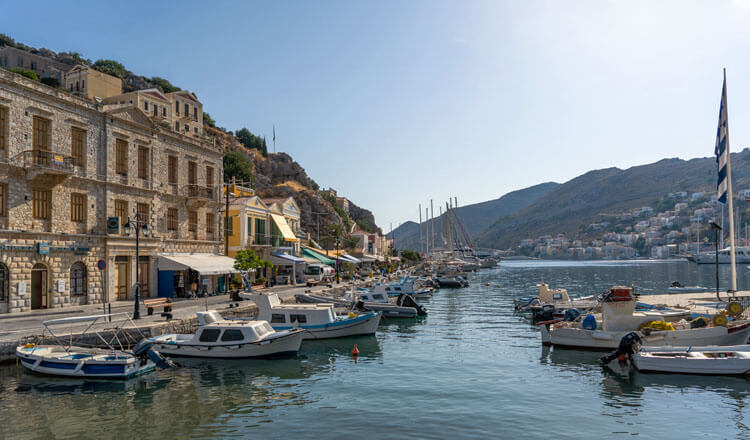 port, boat, traditional houses